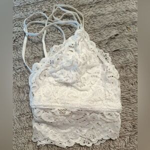 Bandoo with straps connected that goes under a flannel or under V neck shirt